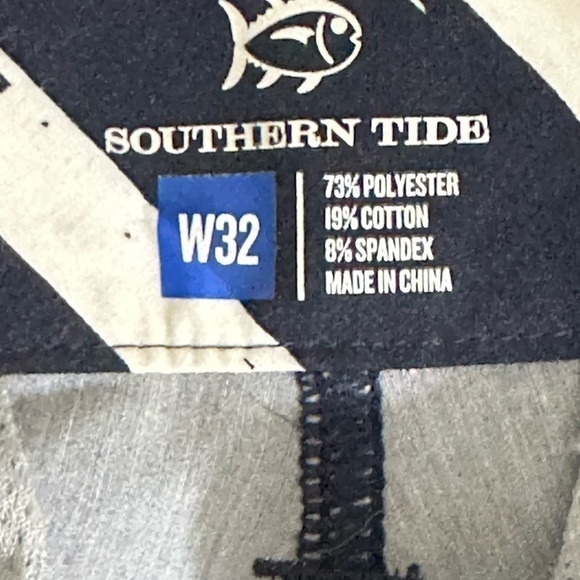 Southern tide sz med men’s shorts in navy and white newer - Picture 10 of 12